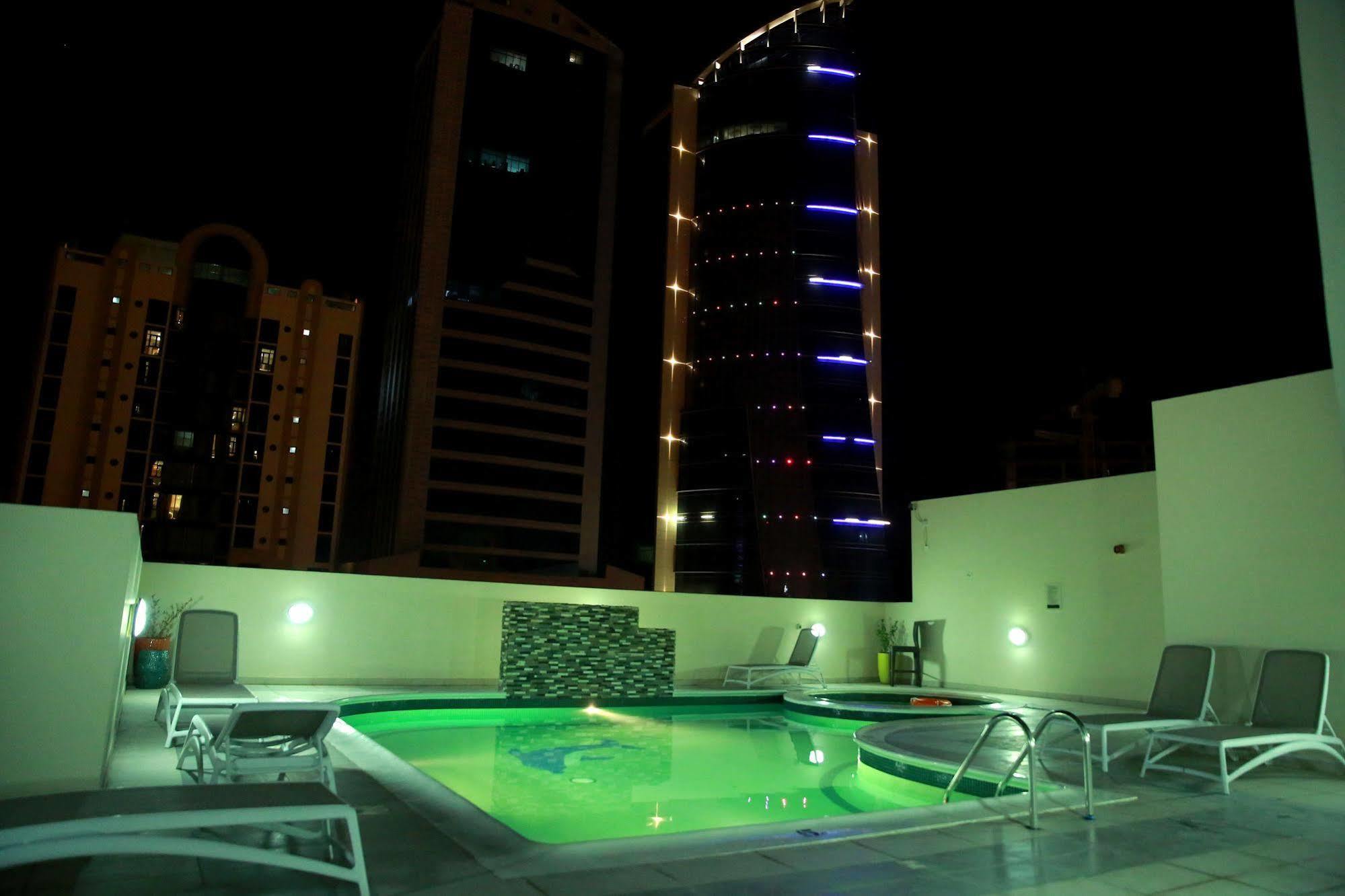 Seef Avenue Suites Manáma Exteriér fotografie